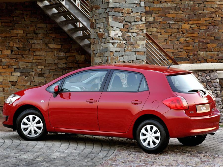  Toyota Auris 5-Door 2007 года  (ZA) (фото 10 из 13)